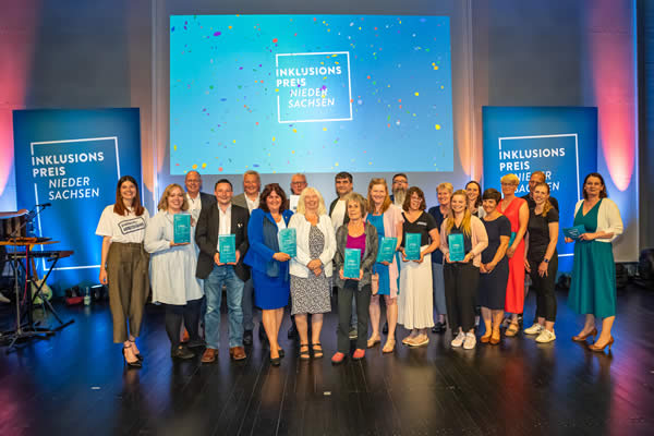Alle Preistr&auml;ger*innen des Nieders&auml;chsischen Inklusionspreises